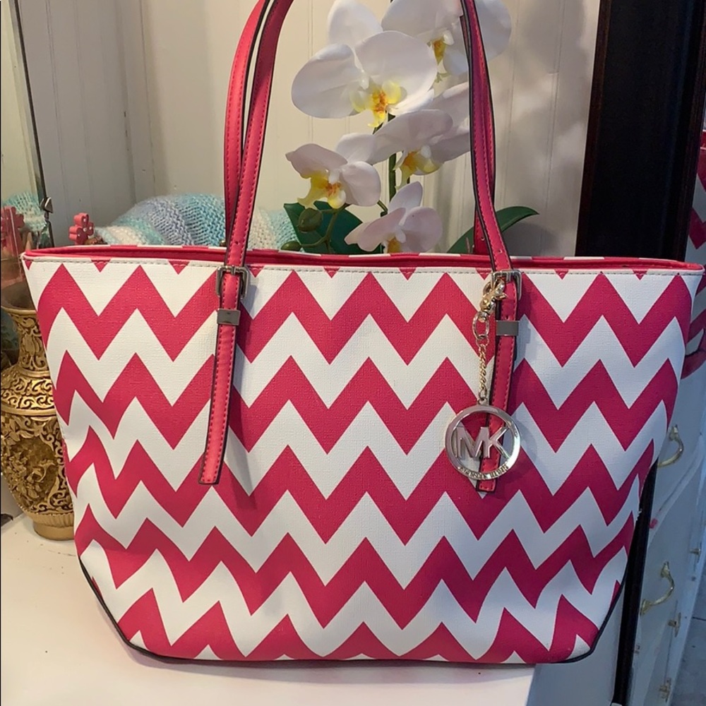 Mk purse